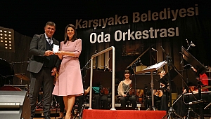 Karşıyaka yeni yılı müzik şöleniyle selamladı