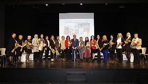 Konak’ta, Türk kadınının siyasette 85 yılı konuşuldu