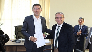 Mert Özcan mazbatasını aldı