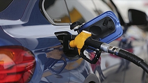 Motorin ve benzin fiyatlarına zam geldi