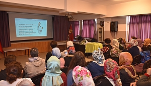 Narlıdere’de “Anne Adayları” için seminer