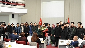 Balçova Belediyesi Meclisine öğrencilerden anlamlı ziyaret