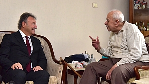 Başkan İduğ’dan eski başkana ziyaret: “Sizin takipçinizim”