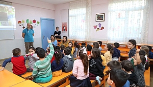 Bayraklı'da çocuklara hayvan sevgisi semineri