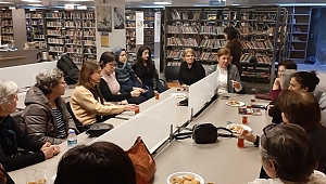 Efes Selçuklular kitap okuyor