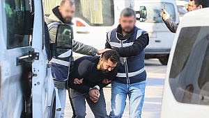 İzmir'de peşpeşe cinayetlerin sanığı cezaevinde intihar etti