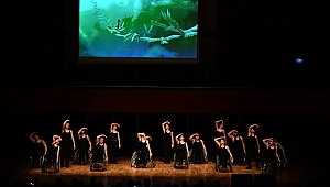 İzmir'de tekerlekli sandalyede dans büyüledi