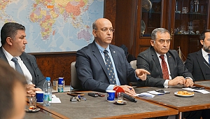 İzmir'de toplanan beyaz eşyacılardan 