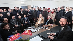 AK Parti İzmir'de kongre hazırlığı: Teşkilat Başkanı Kandemir'den İzmir mesaisi