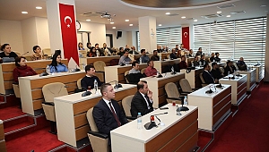 Bayraklı Belediyesi’nden memurlara ihale eğitimi