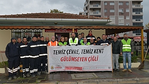 Çiğli’de Sokak Temizliği Devam Ediyor