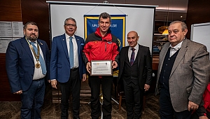 Elazığ'a ilk onlar ulaşmıştı; İzmirli kahraman itfaiyecilere ödül