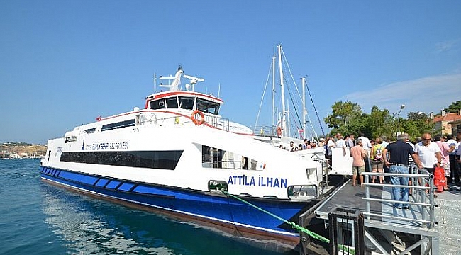 İzmir'de vapur seferleri yeniden başladı