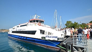 İzmir'de vapur seferleri yeniden başladı