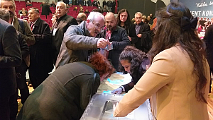 İzmir Kent Konseyi seçiminde ikinci tur!