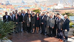 KalDer Ceo’lar ile kahvaltı etkinliği Arkas Holding'de gerçekleşti.