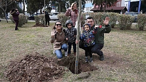 Karşıyaka’da fidan dikim şenliği!