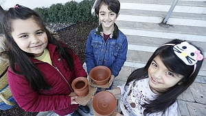 Konaklı miniklerden sanat eseri çömlekler