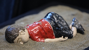 Toplumsal sorunlara seramik üzerinden dikkat çektiler