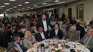 Baştan Utku Gümrükçü’den büyük esnaf buluşması