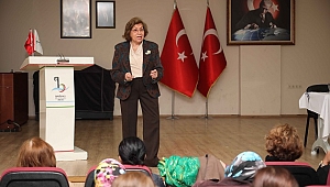 Bayraklı'da 'Kadın hakları' semineri
