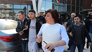 Bornova'daki AVM'yi pompalı tüfekle bastı!