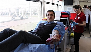 CHP İzmir İl Başkanlığından kan ve kök hücre bağışı kampanyası