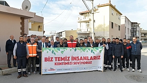 Çiğli’de pazartesi temizliklerine devam