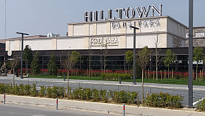 İzmir'de bazı AVM'ler geçici süreyle faaliyeti durdurdu