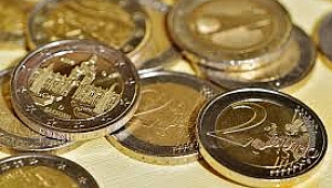 İzmir merkezli 3 ilde 