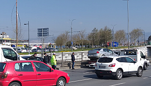 Konak altgeçidinde korkutan kaza