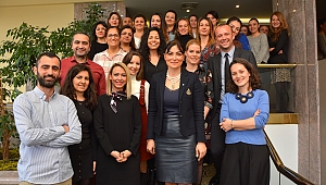 KURUM İÇİ EĞİTİMLERDE AKADEMİLERİN ÖNEMİ TARTIŞILDI