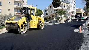 Kuşadası Belediyesi’nden asfaltlama seferberliği
