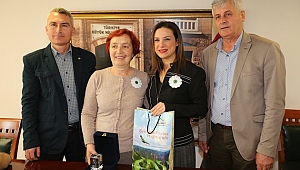 Srebrenitsalı kadınlardan Başkan Sengel'e ziyaret