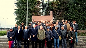 TGS İzmir Şubesi Başkanı Hüner: Gazetecilik suç değildir