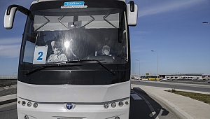 Türk vatandaşları uçaklarla Türkiye'ye getirilmeye başlandı