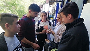 Yağmur oluğunda mahsur kalan 4 kedi yavrusu...