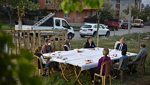 Bornova'da sofralar ayrı, gönüller bir