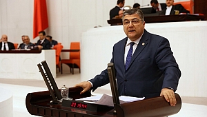 CHP’li Sındır: Atanan öğretmenlerimiz ortada kaldı