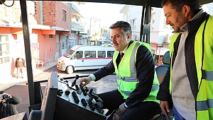 Salgın süresince Bayraklı’da 9 mahalleye 143 ton asfalt