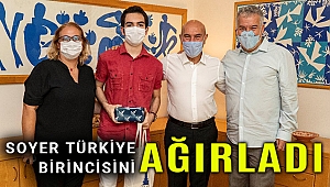 Başkan Soyer YKS Türkiye birincisini ağırladı