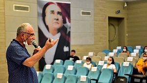 Bornovalı antrenörlere sağlıklı beslenme semineri