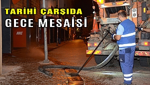 Kemeraltı Çarşısında yağmur hazırlığı