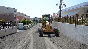 KUŞADASI’ NDA YOL YAPIM SEFERBERLİĞİ DEVAM EDİYOR