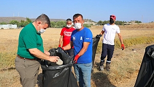 Başkan Oran çöp topladı 
