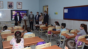 Kuşadalı minik öğrenciler hem okuyacak hem hayvan sevgisi kazanacak