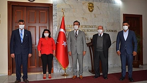 Kuşadası'nda muhtarlar günü kutlandı