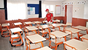 Menderes’te Okullar Dezenfekte Edildi