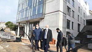 Başkan Selvitopu, son hızla ilerleyen çalışmaları denetledi.