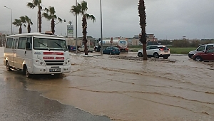 Kuşadası yenilenen alt yapısı ile bu kez yağmura teslim olmadı